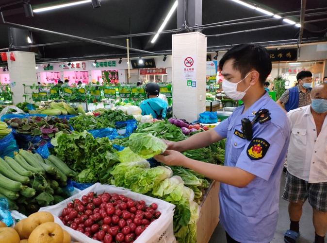 宝山区市场监管局查处沙某销售不合格食用农产品案2021年2月5日,松江